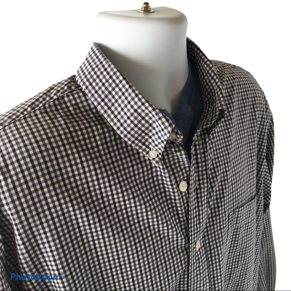 Eddie Bauer Long Sleeve Checked Button Down. XL/XG